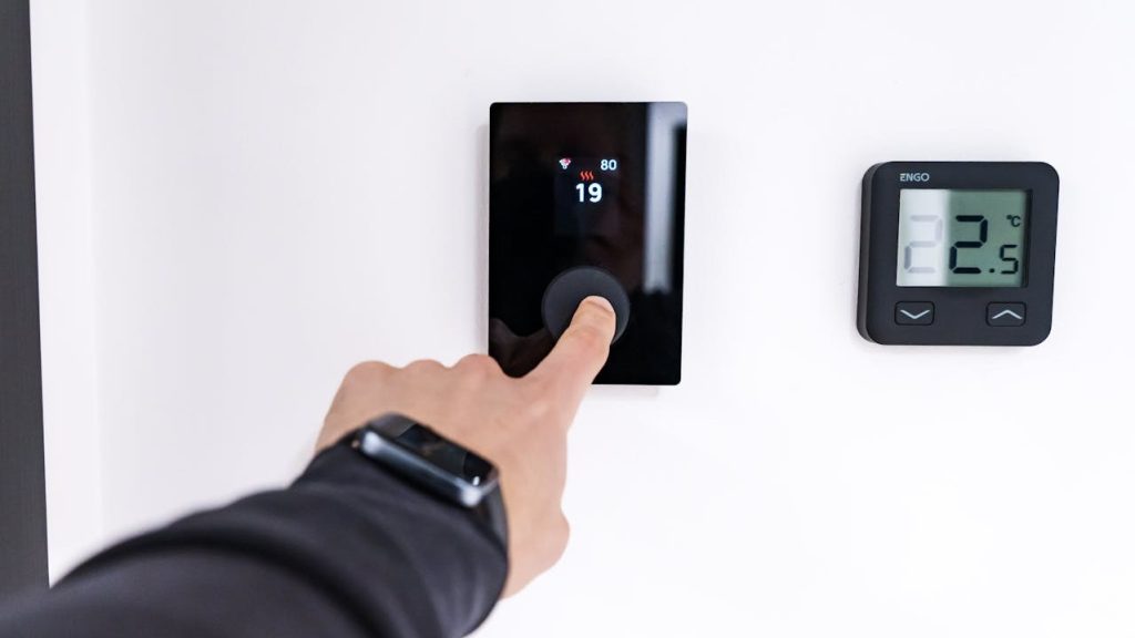 Airconditioning en vloerverwarming bedieningspaneel
